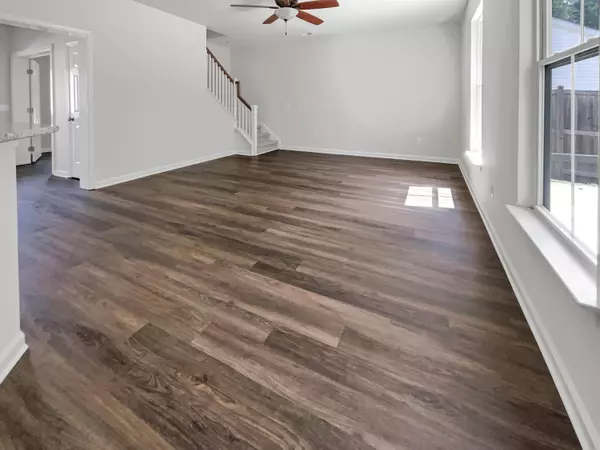 Summerville, SC 29483,529 Delafield Dr #529