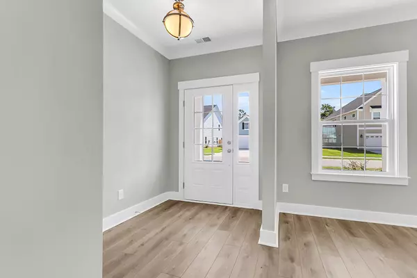 Summerville, SC 29486,113 Crosscut Ln