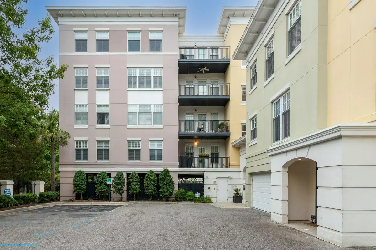 Charleston, SC 29407,498 Albemarle Rd #207