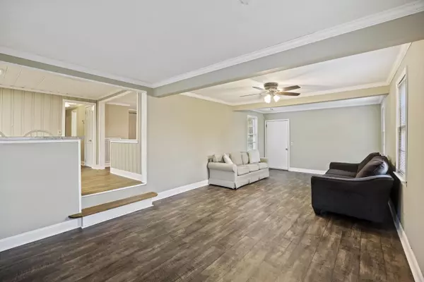 Andrews, SC 29510,109 Plum Ln