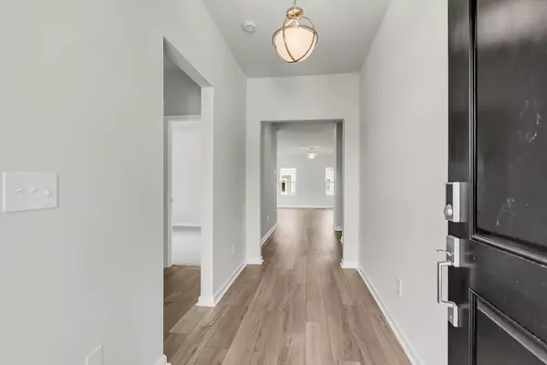 Manning, SC 29102,1001 Par Three Ct