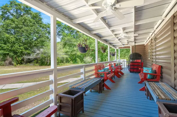 Elloree, SC 29047,954 Old River Rd