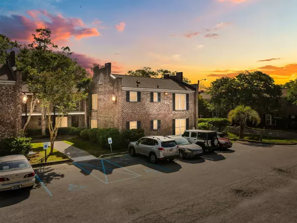 870 Colony Dr #14, Charleston, SC 29407