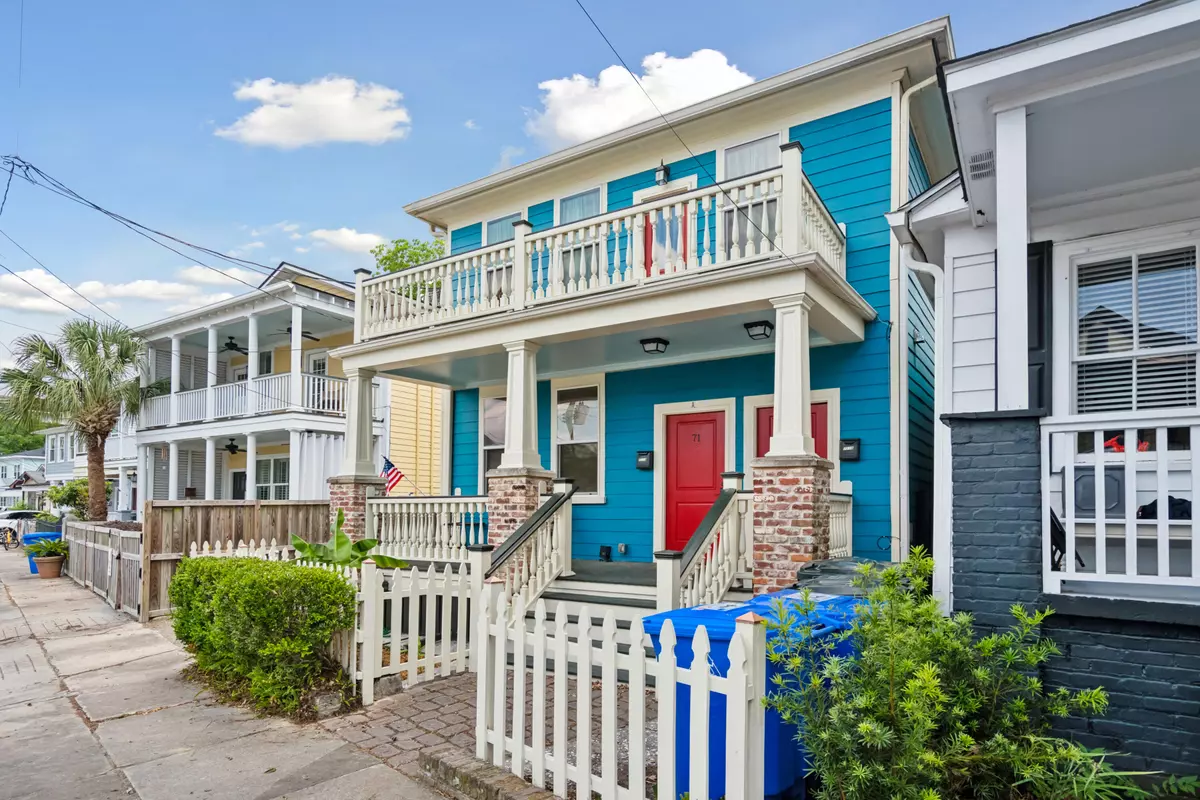 Charleston, SC 29403,71 Congress St #A & B