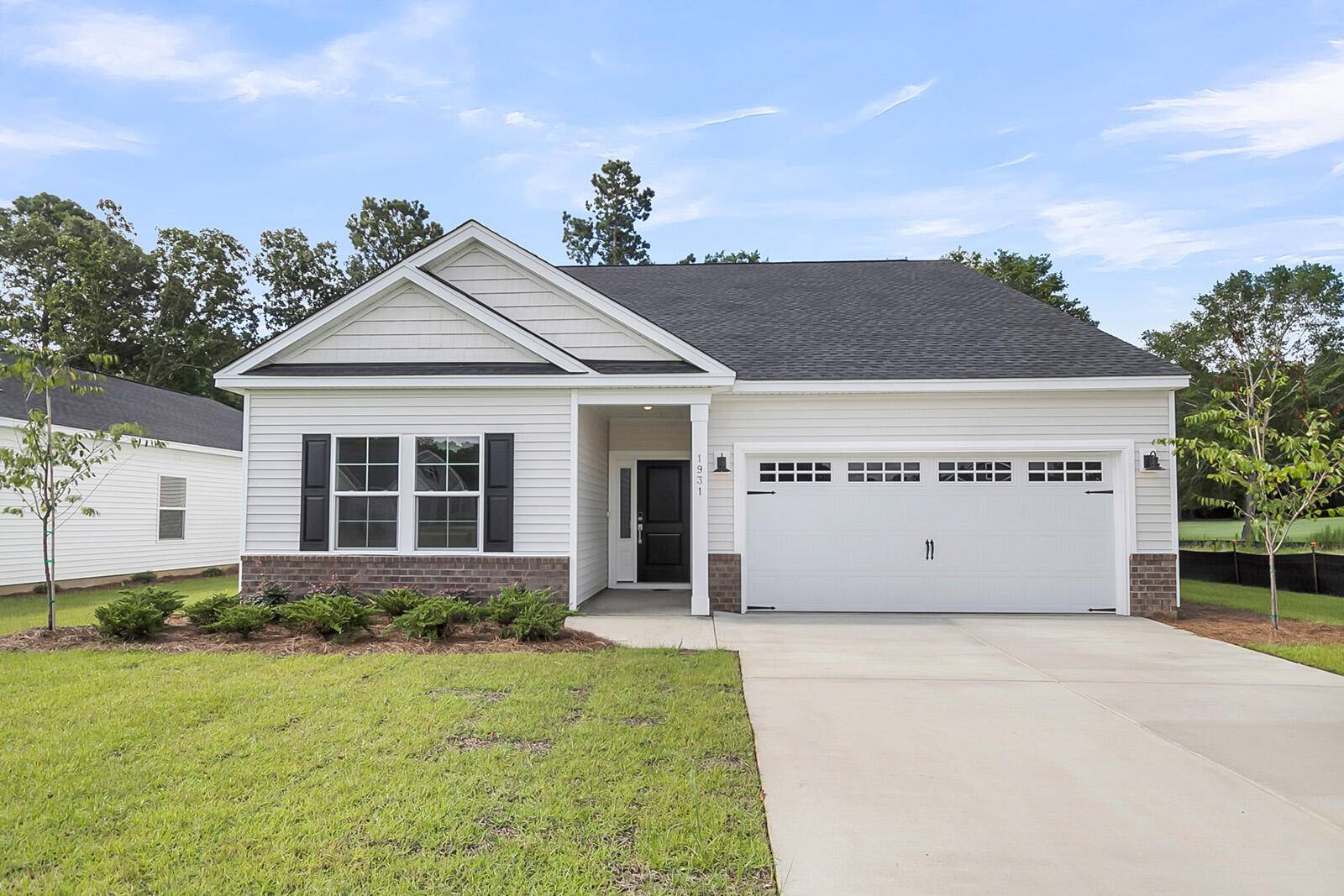 1931 Deercreek Dr, Manning, SC 29102