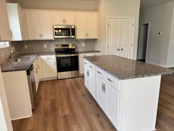 Manning, SC 29102,1000 Par Three Ct