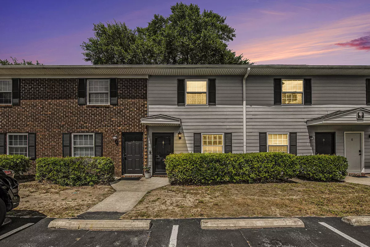 Charleston, SC 29412,21 Rivers Point Row #3c