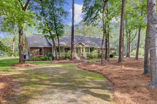 4292 Cloudmont Dr, Hollywood, SC 29449