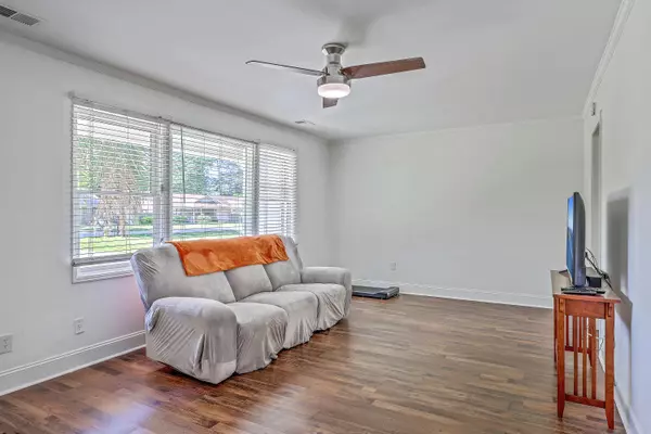 North Charleston, SC 29406,2736 Shadow Ln