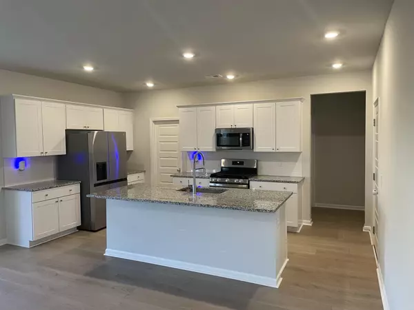 Summerville, SC 29485,244 Tuscan Sun St