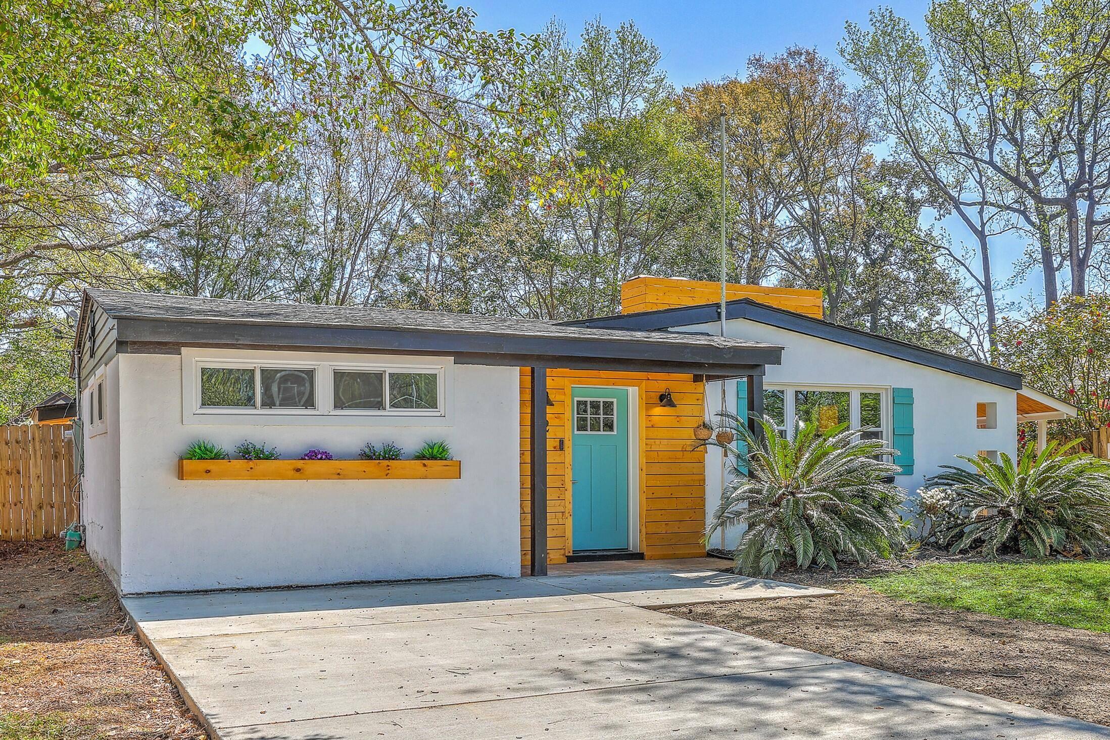 Charleston, SC 29407,32 Briarcliff Dr