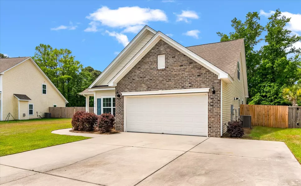 1610 Fishbone Dr, Johns Island, SC 29455