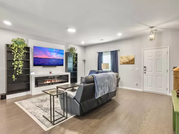 Goose Creek, SC 29445,312 Silverdrop St