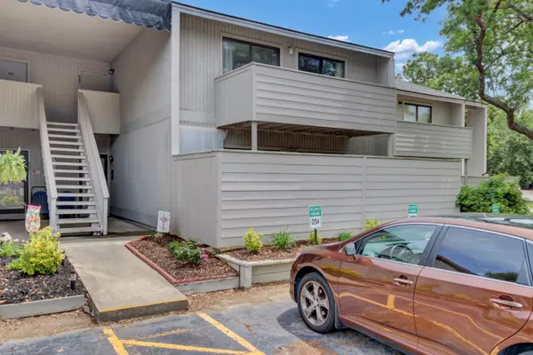 Goose Creek, SC 29445,807 Greencastle Dr