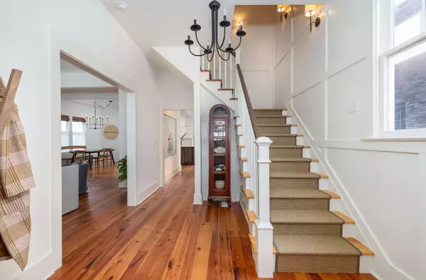 Charleston, SC 29403,1153 King St