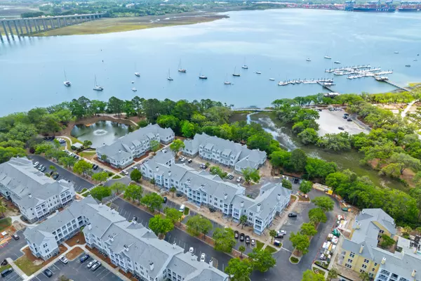 Charleston, SC 29492,130 River Landing Dr #3202