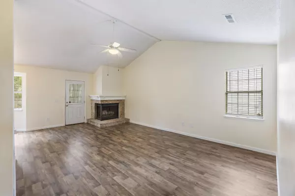 Summerville, SC 29485,111 Macfarren Ln
