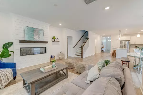 Summerville, SC 29483,802 S Pointe Blvd