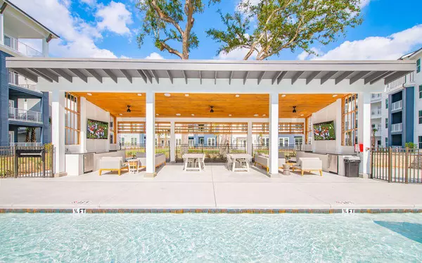 Ladson, SC 29456,9691 Patriot Blvd #A2