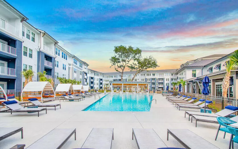 Ladson, SC 29456,9691 Patriot Blvd #A2