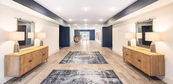 Ladson, SC 29456,9691 Patriot Blvd #A1