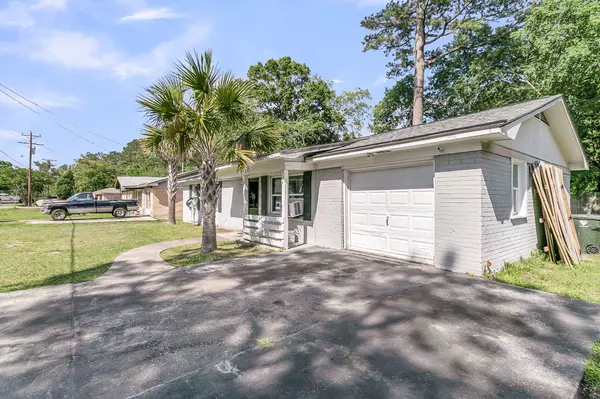 Goose Creek, SC 29445,242 Amy Dr