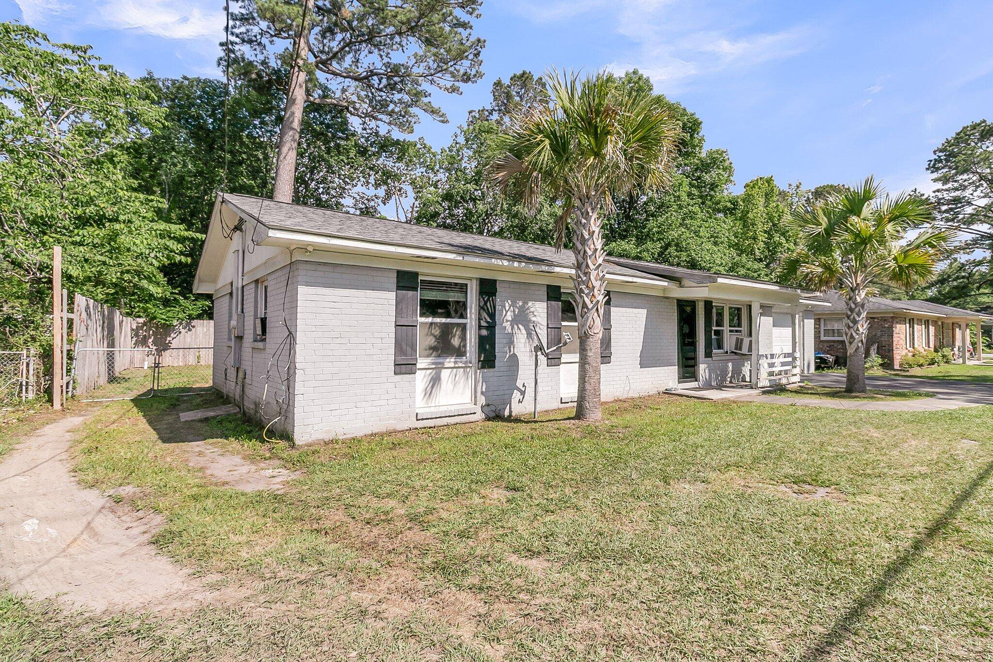 Goose Creek, SC 29445,242 Amy Dr