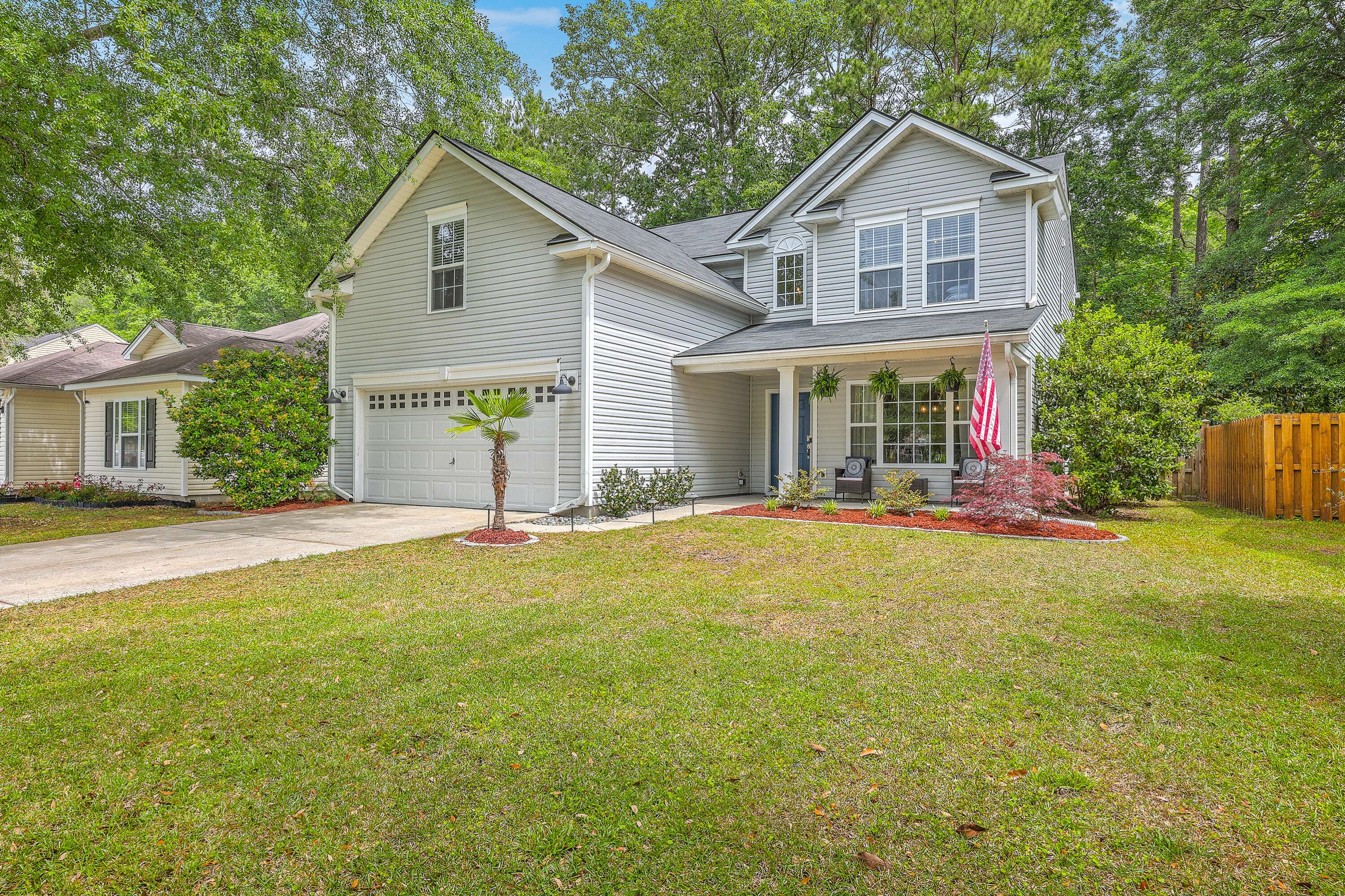 110 Moon Shadow Ln, Summerville, SC 29485