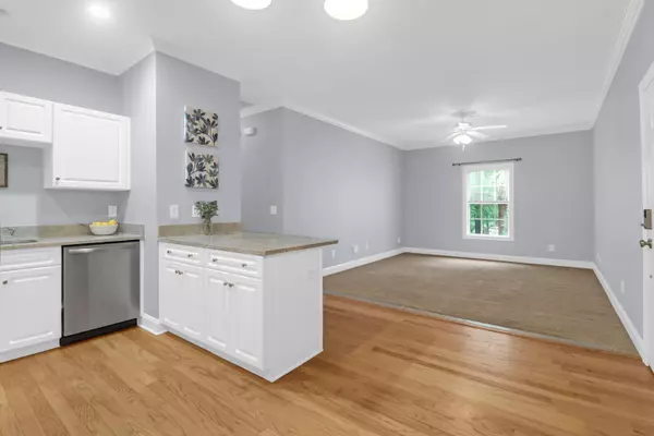 Charleston, SC 29414,4003 Radcliffe Place Dr #B6