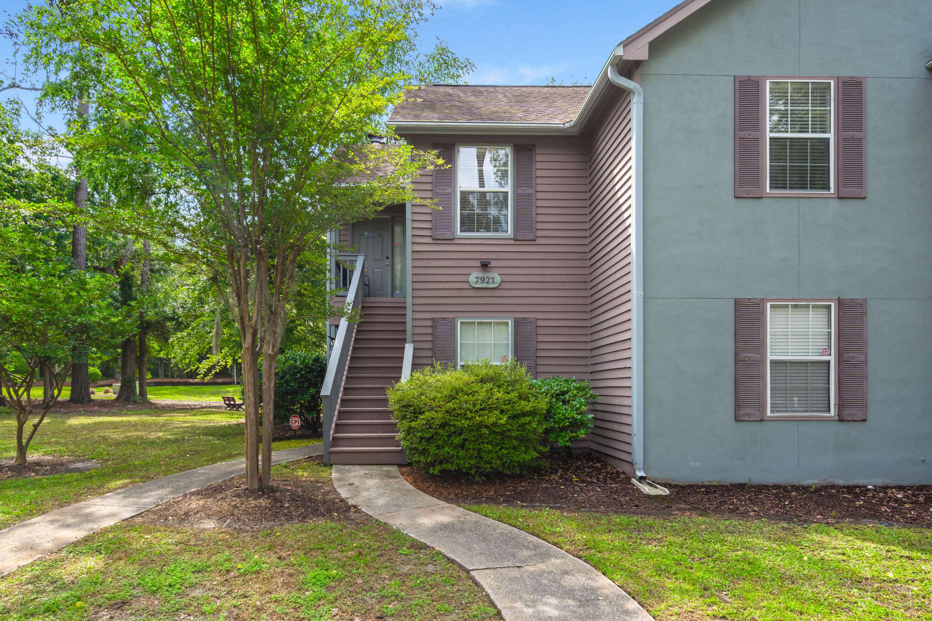 7921 Cricket Ct #305 E, North Charleston, SC 29418
