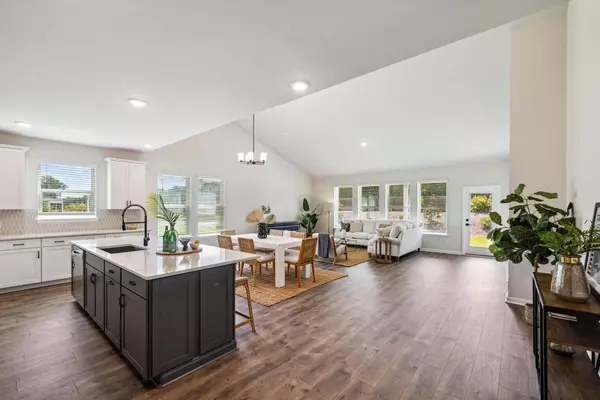 453 White Magnolia St, Moncks Corner, SC 29461