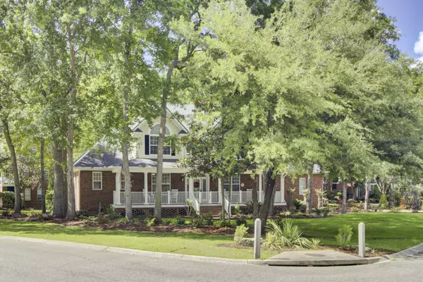 4217 Meadowbrook Ct, North Charleston, SC 29420