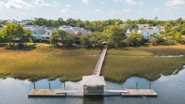 North Charleston, SC 29405,1022 Hunley Waters Cir