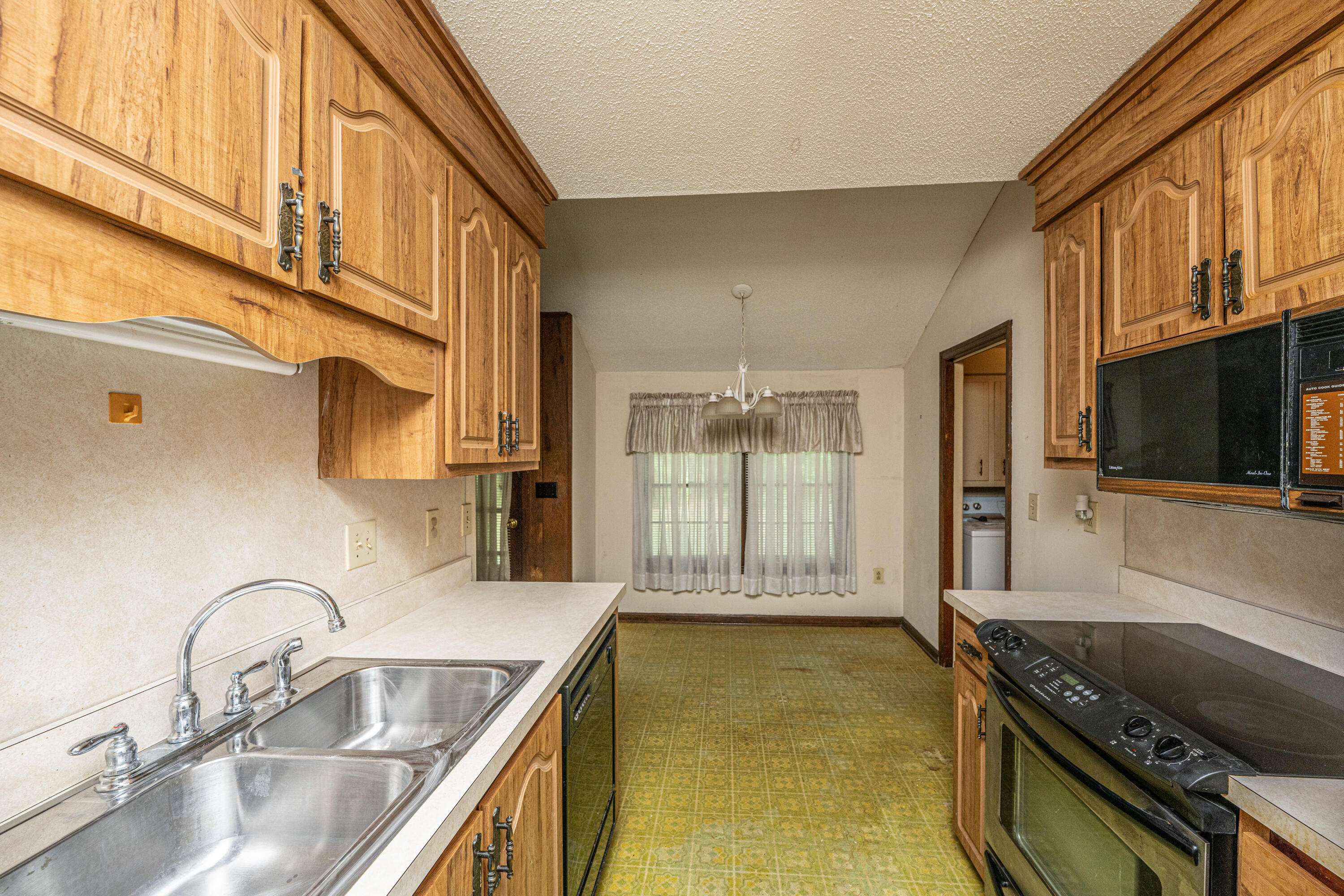 North Charleston, SC 29418,4328 Cheviot Dr