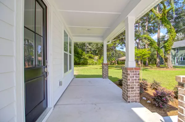 Summerville, SC 29483,714 N Hickory St #13