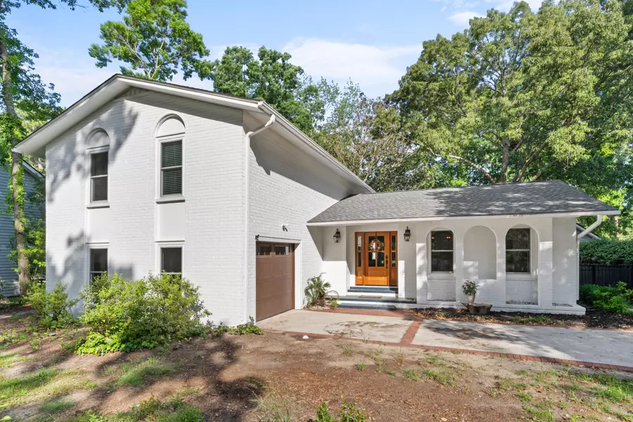 1055 Royalist Rd, Mount Pleasant, SC 29464