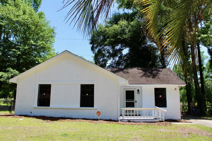 7774 Ginger Ln, North Charleston, SC 29420