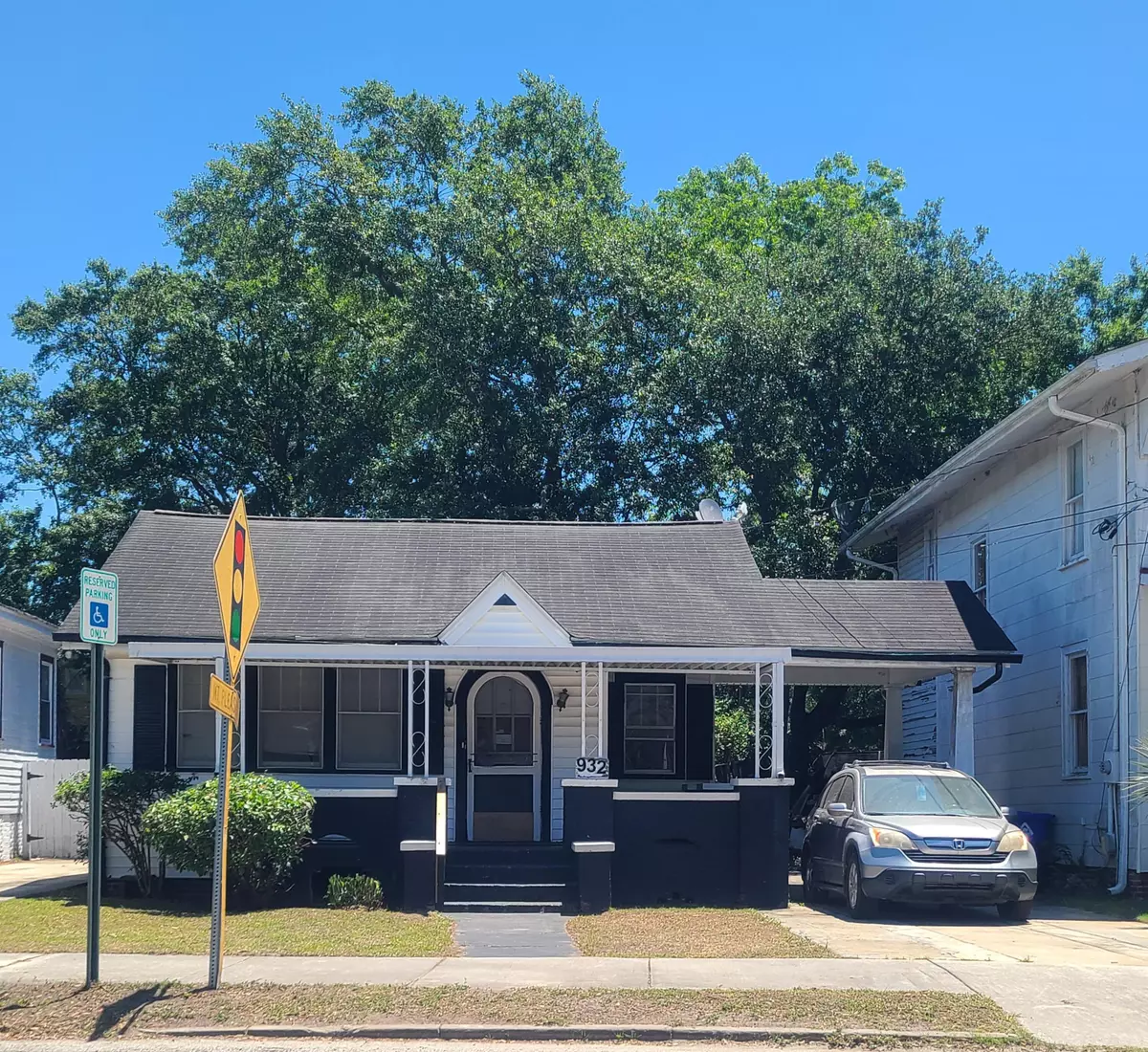 Charleston, SC 29403,932 Rutledge Ave