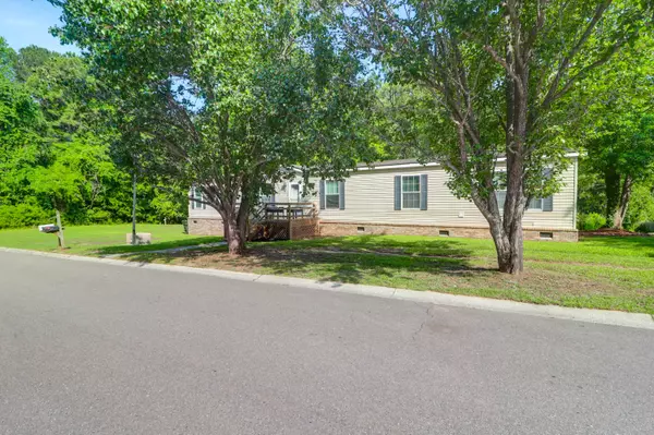 Moncks Corner, SC 29461,320 E Poplar Branch Dr