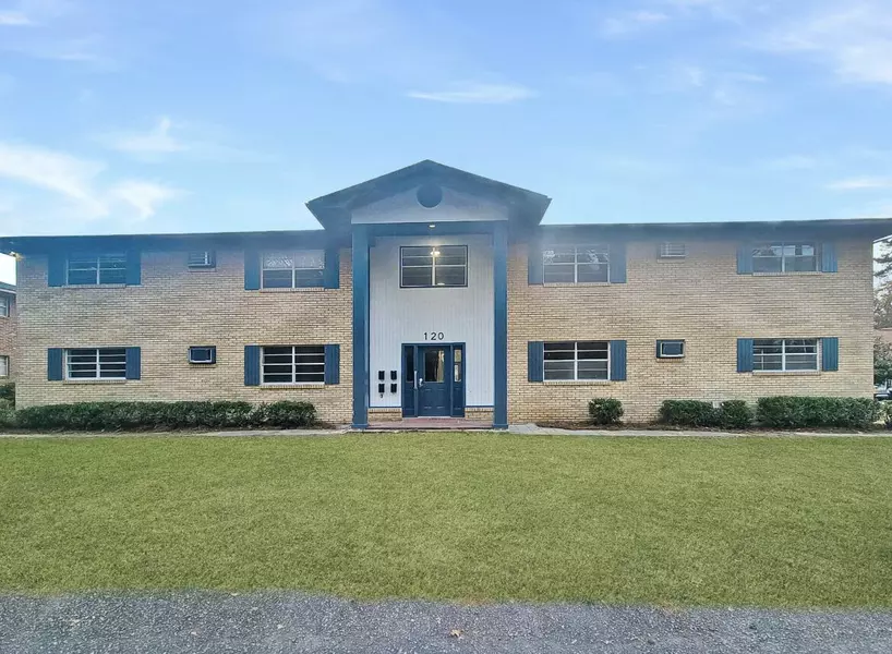 120 Fred St, Summerville, SC 29483