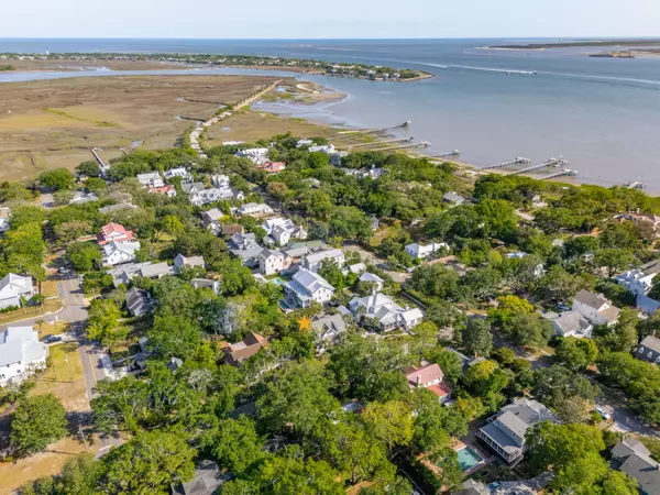 Mount Pleasant, SC 29464,301 Center St