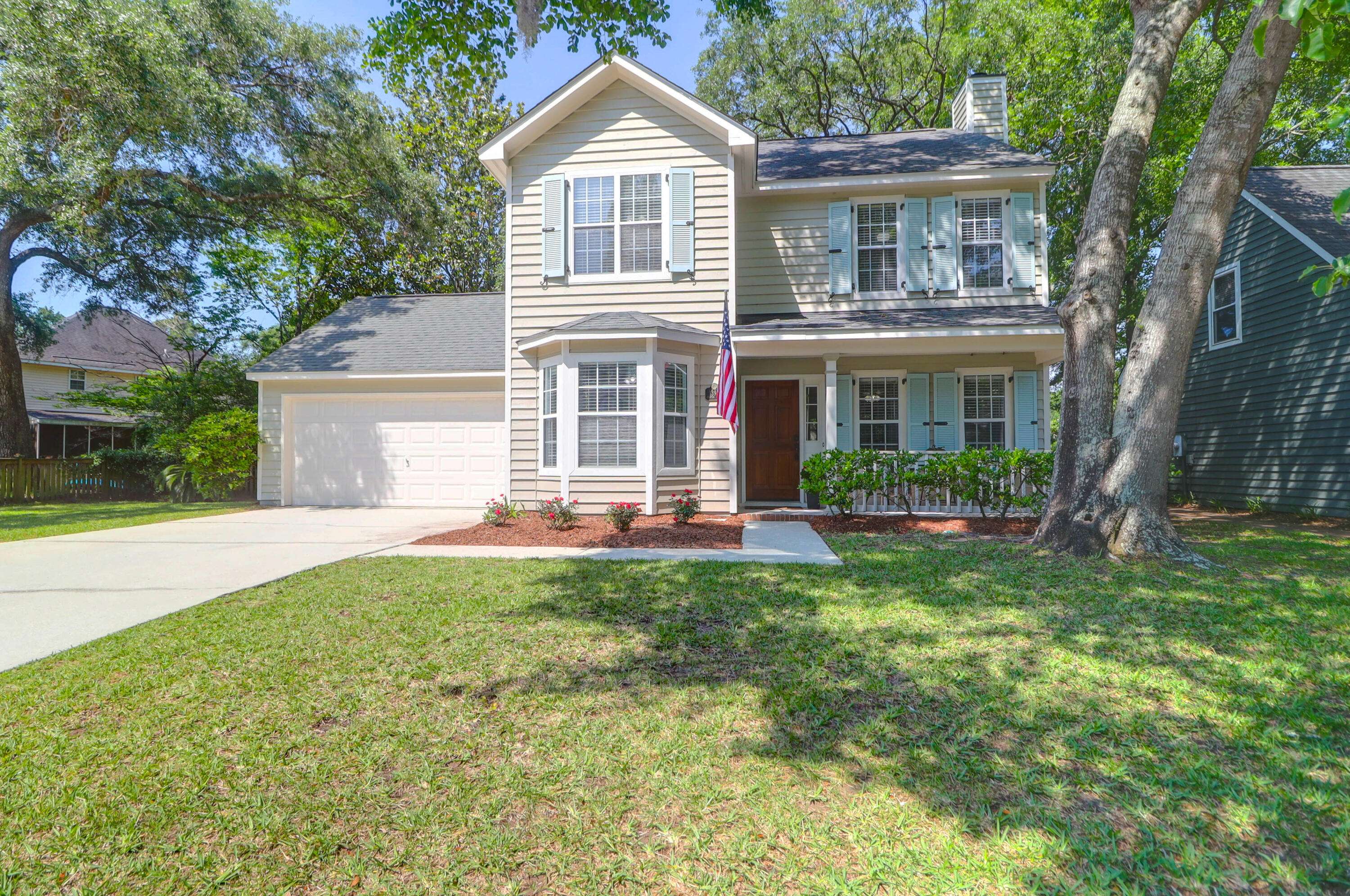 1394 Center Lake Dr, Mount Pleasant, SC 29464