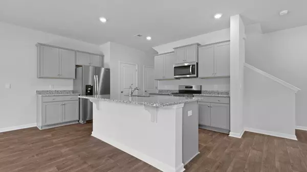Summerville, SC 29486,810 Long Bluff Rd