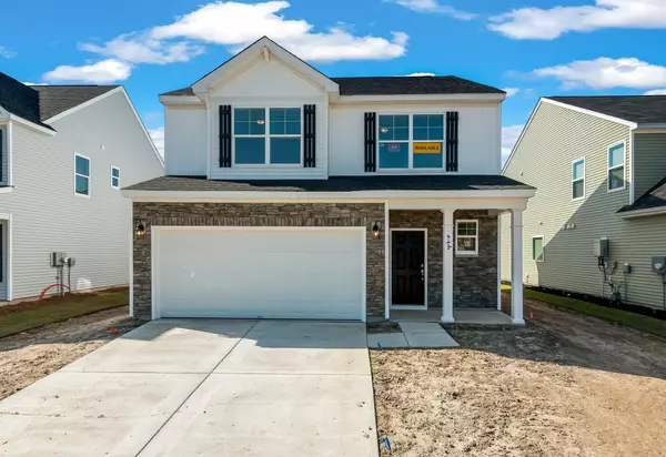 112 Shingle Oak Dr, Moncks Corner, SC 29461