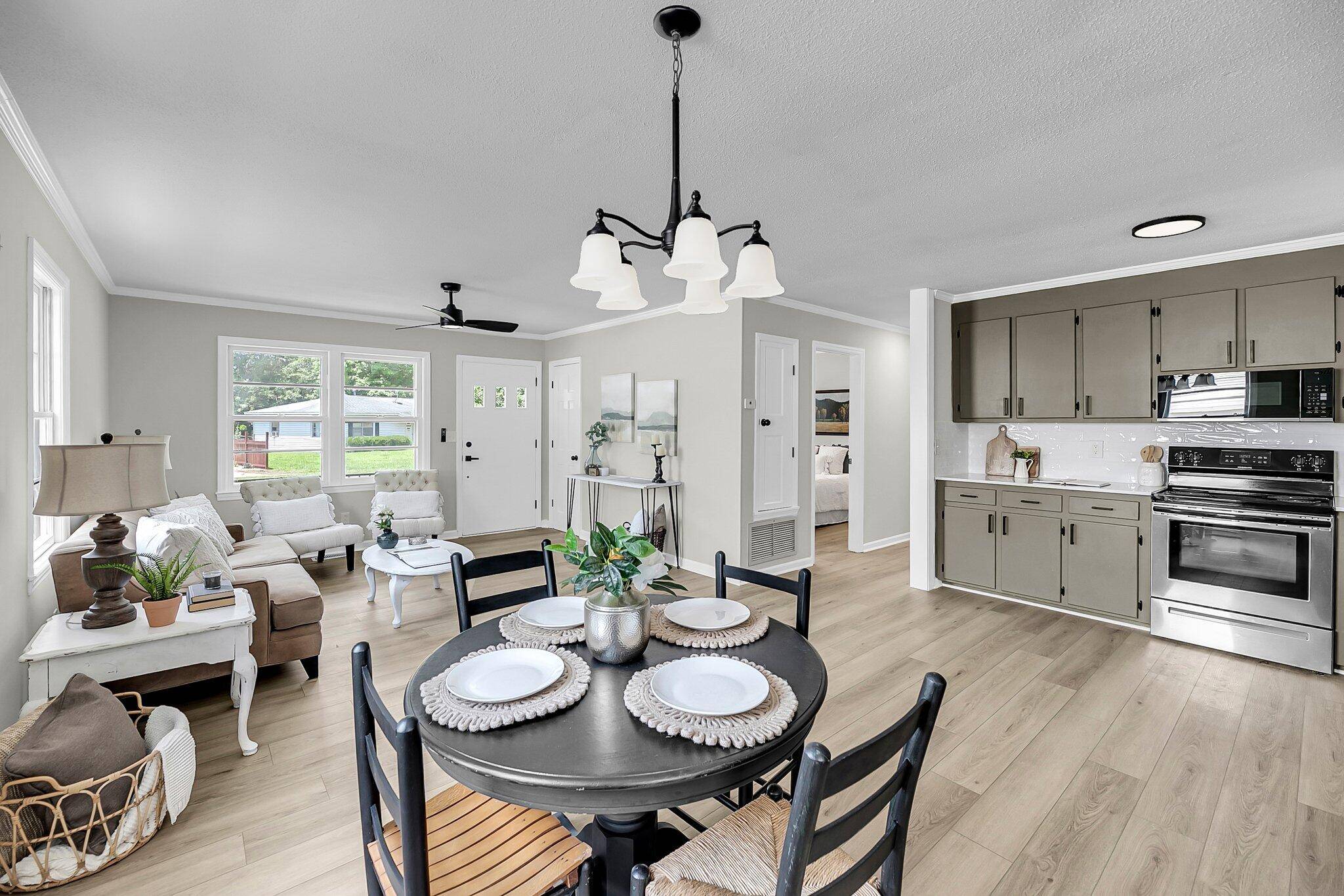 Goose Creek, SC 29445,209 Pineview Dr