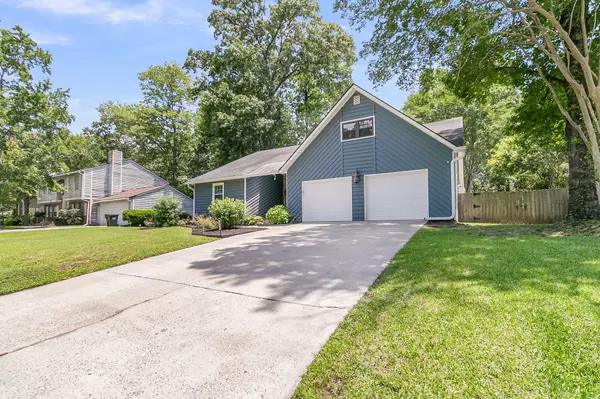 Summerville, SC 29485,211 White Church Ln