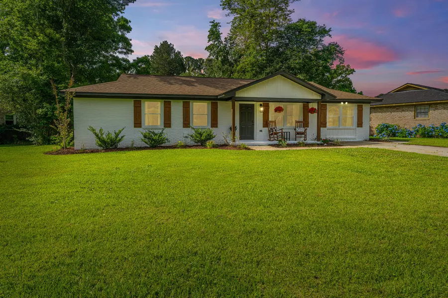 114 Bailey Dr, Summerville, SC 29485