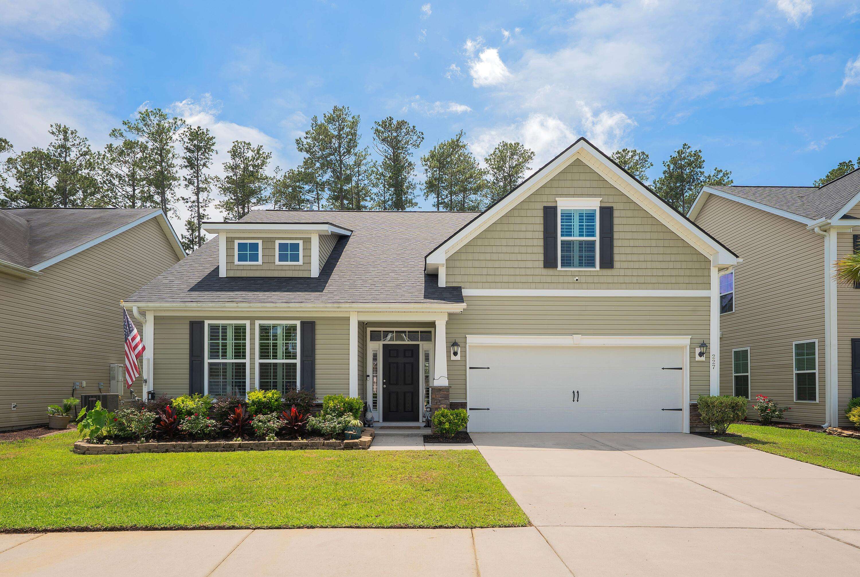 227 Spectrum Rd, Summerville, SC 29486