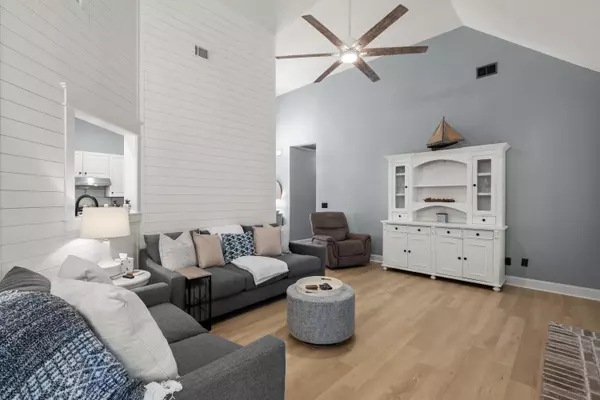 Mount Pleasant, SC 29466,1179 Holly Bend Dr