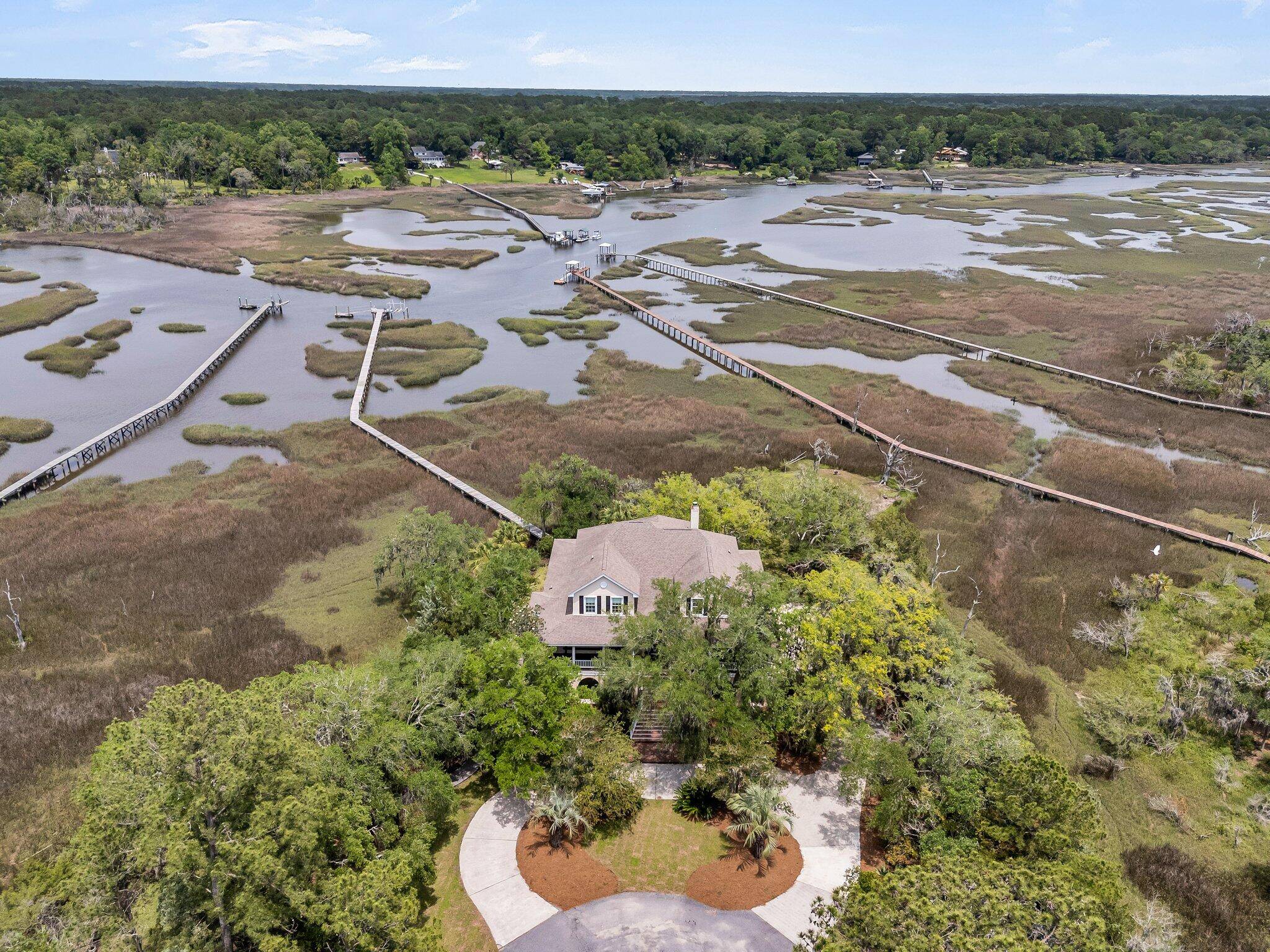 4702 Blockhouse Ln, Hollywood, SC 29449